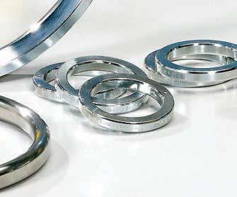 Ring Type Joints Los ring joints son anillos metálicos precisamente mecanizados que son utilizados como juntas sellantes en bridas RTJ, las cuales poseen un alojamiento especial para los mismos.