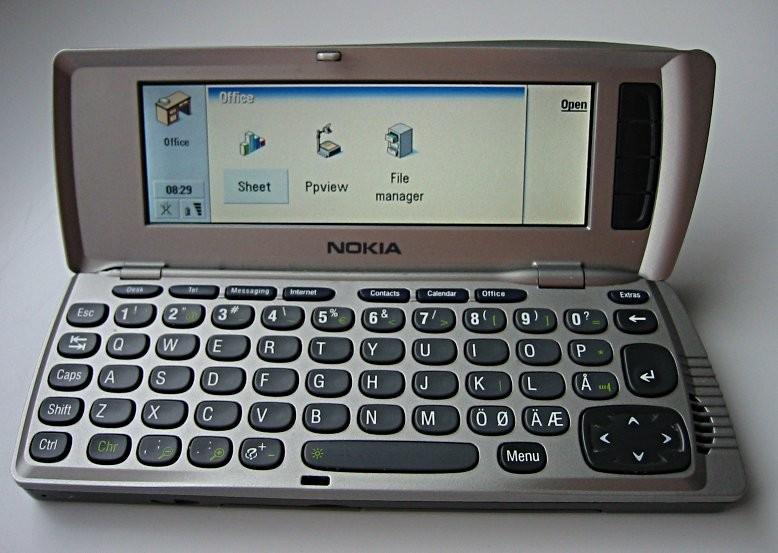 Historia de los smartphones Primeros smartphones en los 90 Nokia