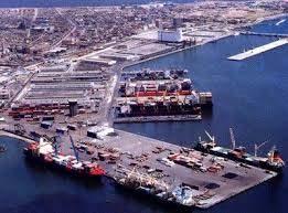 Es un centro proveedor de servicios portuarios, aeroportuarios y logísticos de vanguardia en el Pacífico.