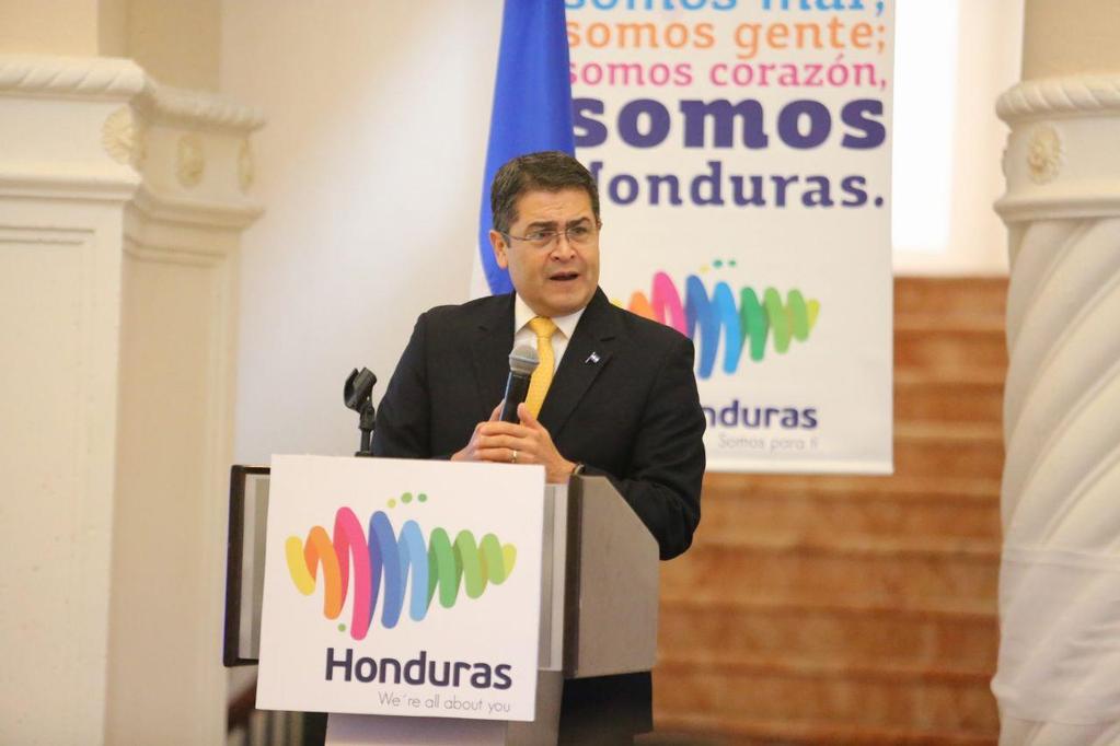 Nota de prensa Presidente Hernández en Miami: Honduras está listo para competir con el mundo Ante decenas de inversionistas de EEUU y América Latina