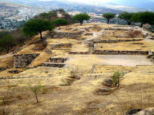 En las orillas de la Ciudad de Oaxaca se encuentra una zona arqueológica conocida como El Cerro de las Minas.