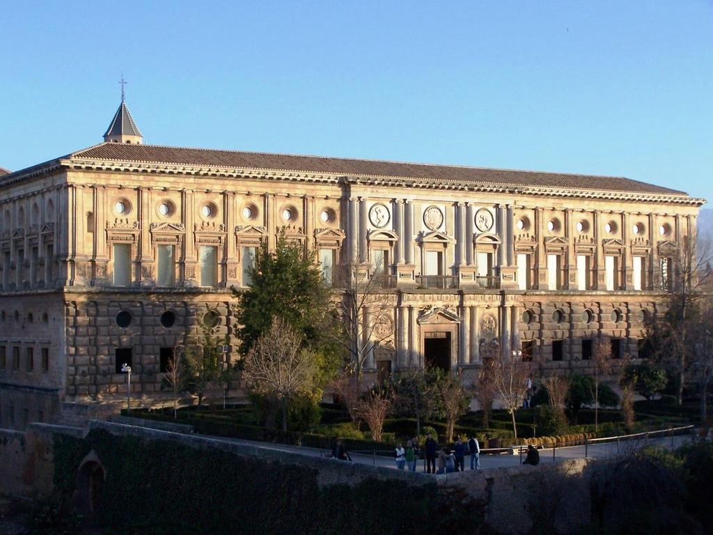 Palacio Carlos V en La