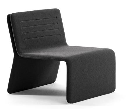 Tanto el asiento como el respaldo tienen una estructura interior metálica que aporta la resistencia necesaria sin restar comodidad en la sentada. Espuma.