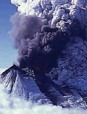 I. EL VOLCÁN LLAIMA Está ubicado en la Zona Volcánica Sur de los Andes, Región de la Araucanía y tiene una altura de 3.179 m 