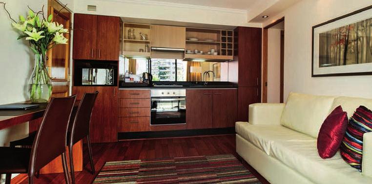 APARTMENT STUDIO 30 m2 Dos ambientes Cama Queen y un baño en suite Living-comedor Cocina americana Mini Bar,