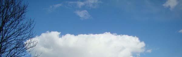Grupo 80-89 Precipitación (es) en forma de chaparrón (es) o precipitación (es) con tormentas o después de una tormenta. En general nubes aisladas. Corta duración.