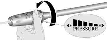 Alta presión / baja presión ATENCIÓN: No desplace la boquilla para regular la presión cuando el gatillo de la pistola de alta presión esté presionado.