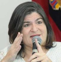 país que es el excesivo gasto público María Elsa Viteri Ministra de Economía y Finanzas El Comercio 13
