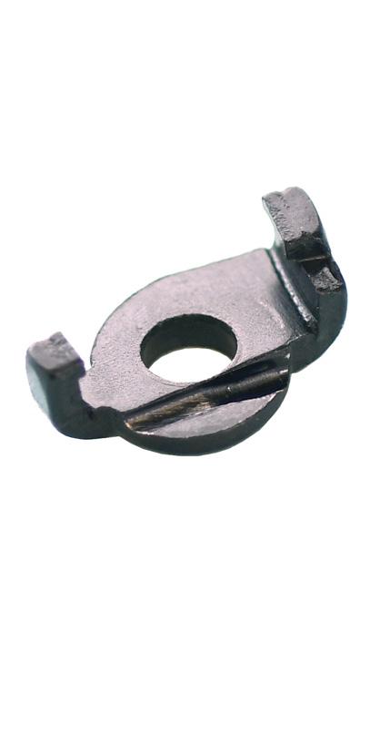Cortar la parte de cable sobrante a aproximadamente cm del tornillo de fijación y salvaguardar el extremo del cable mismo mediante un protector de terminal. Verificar que el tornillo (G - Fig.