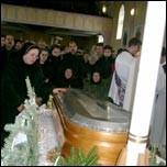 Valea Seacă: Funeraliile părintelui Mihai Diac Înmormântarea părintelui Mihai Diac care a decedat duminică, 1 ianuarie, în urma unui accident de maşină în Spania, a avut loc luni, 9 ianuarie.