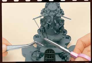 Yamato: Guía de montaje Etapa 63 Partes del puente de mando - Tubo de escape a b d c a Mecanismo de control de artillería x