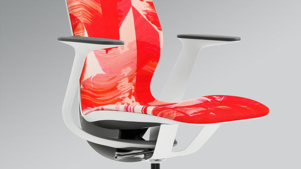 Custom Design Steelcase presenta SILQ: Toda una innovación en el diseño de sillería Nuestra investigación sobre nuevos materiales nos ha ayudado a crear una silla cuyo diseño responde intuitivamente