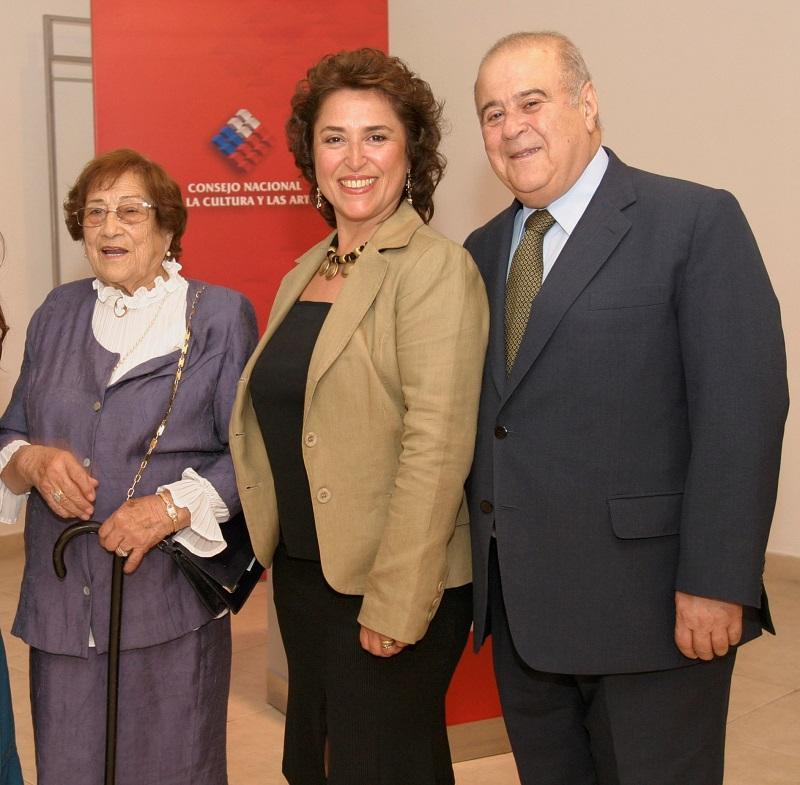 Con su suegra, Inés Callejas, y esposo, Alex Avsolomovich (2006).