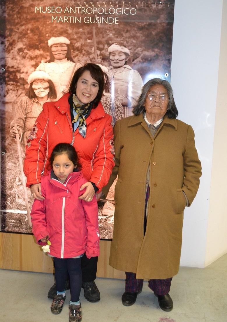 Patricia, Cristina Calderón y la nieta de