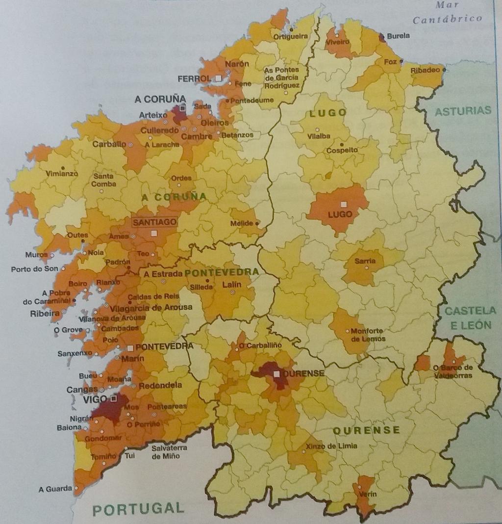 A densidade media de pob. en Galicia era de 92,39 hab/km² a principios de 2015 (94,5 hab/km² no ano 2011), cifra semellante á media española.