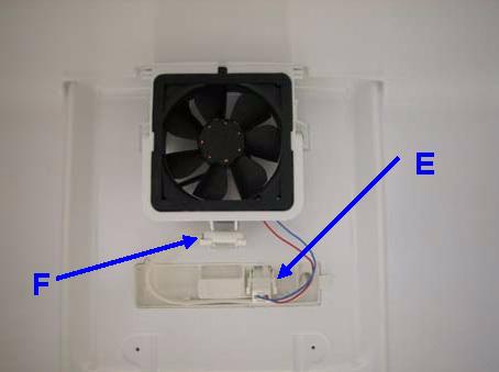abajo. 2. E - Conector de ventilador; F - Sonda compartimiento de refrigeración. 6.