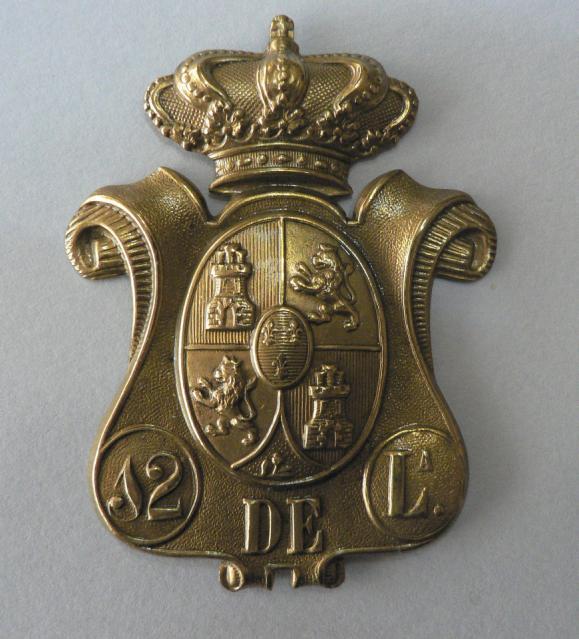 3 Aquí tenemos un emblema (para según quién es un distintivo) correspondiente a una Orden de la Dirección General de Infantería de 26 de septiembre de 1858, que anulaba otra Orden anterior de hacía