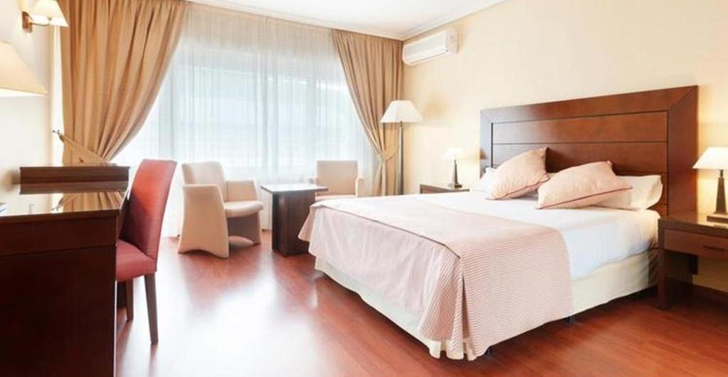 Habitación Superir Elegante, amplia y luminsa habitación climatizada cn cama de 1,50.