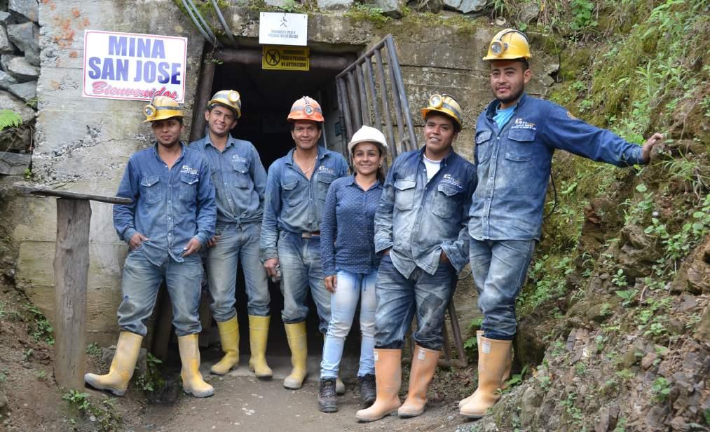 COOPERATIVA MULTIACTIVA AGROMINERA DE IQUIRA La Cooperativa Multiactiva Agrominera del municipio de Iquira logró la Certificación Fairmined el 27 de agosto del 2014, motivados por la posibilidad de