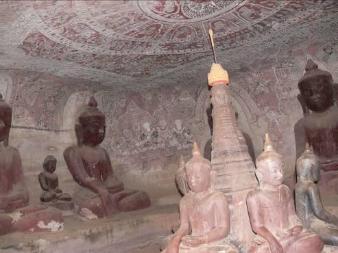 Día 5) Monywa- Cuevas Po Win Daung Bagan. Desayuno y salida temprano. Las cuevas se encuentran a unos 25 kms.