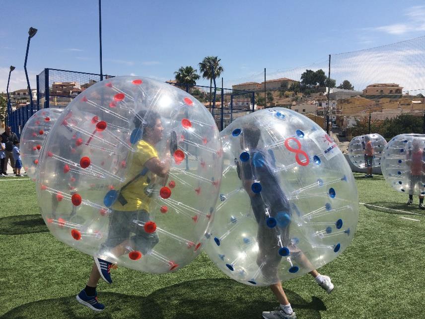 FIESTA DEL DEPORTE 2018 En Bubble Soccer Málaga somos pioneros en la organización de partidos de futbol burbuja y batalla de arqueros; queremos colaborar con la fiesta del deporte ofertando nuestras