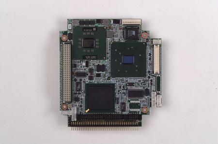 Ejemplos SBC: PC-104 115 mm 96 mm 1 Procesador Embedded Pentium M 1.6 GHz/1.1 GHz con 64KB de memoria cache L1.