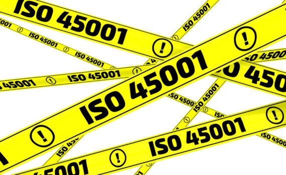 ISO 45001: implantación voluntaria vs cumplimiento legal obligatorio La implantación de una norma como la nueva ISO 45001, siendo de carácter voluntario, genera grandes beneficios a las empresas que