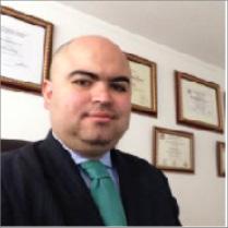JAIR ALBARRACÍN LARA Consultor Especialista en Derecho Contractual Se ha desempeñado como Consultor de grandes entidades en los sectores público y privado.