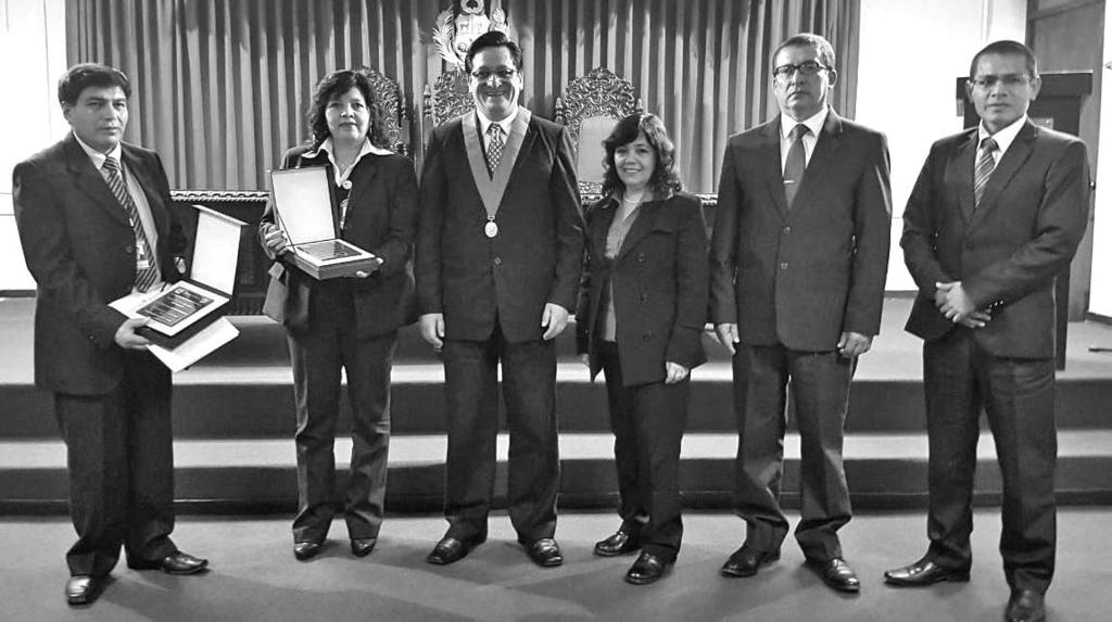 En una ceremonia realizada en el auditorio de la Sede Judicial de la Corte Superior de Justicia de Cajamarca, fueron premiados los servidores judiciales de la provincia de Celendín: Helen Violeta