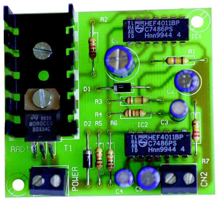 DOMOTICA AL-7 Alarma conector de batería Conmutador electrónico para baterías. Conecta automáticamente la batería en caso de fallo del fluido eléctrico.