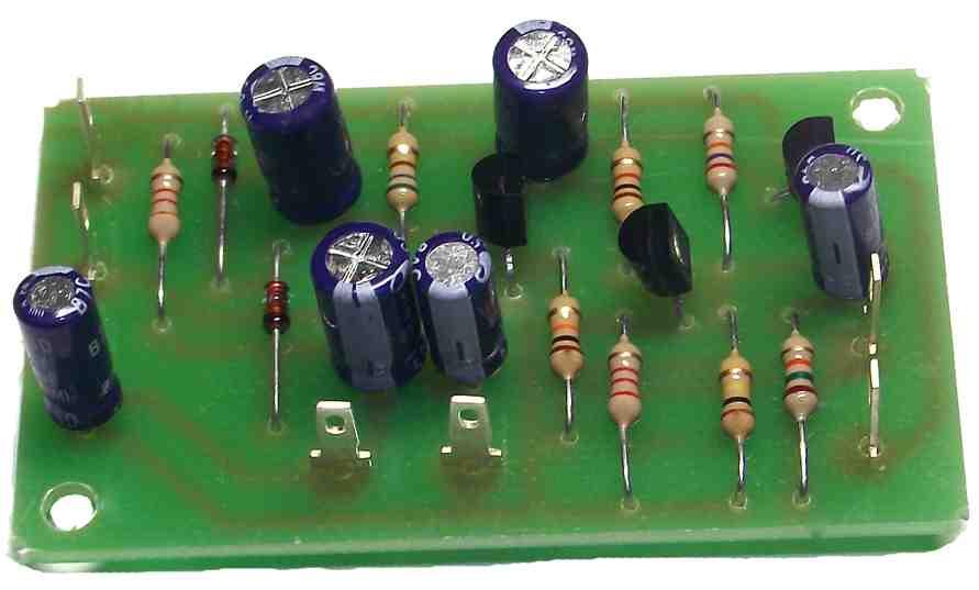 convirtiéndola en una con nivel de línea, preparada para ser conectada a amplificadores o dispositivos de audio. Disponibles en un canal, (mono), o dos canales, (estéreo), según modelo.