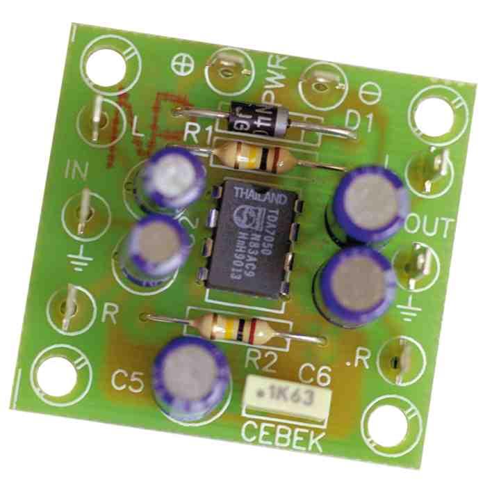 P-1 PM-5 mono P-1 estéreo PM-14 Interruptores por sonido Detectores de sonido que activan la salida a relé cuando el nivel de audio registrado es superior al preestablecido.