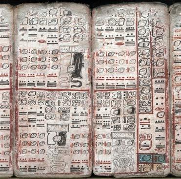 El manuscrito consta de 39 hojas, mide alrededor de 358 centímetros de largo y originalmente estaba doblado en forma de acordeón.