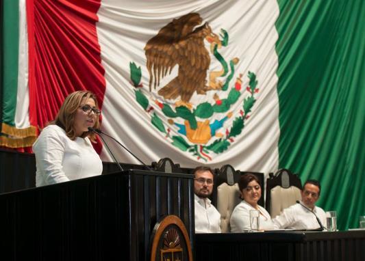 Sesión solemne con motivo de la Toma de Protesta de Gobernador Electo, C.P. Carlos Joaquín González. 25 de septiembre de 2016. del XLII Aniversario del Estado de Quintana Roo. 8 de octubre de 2016.
