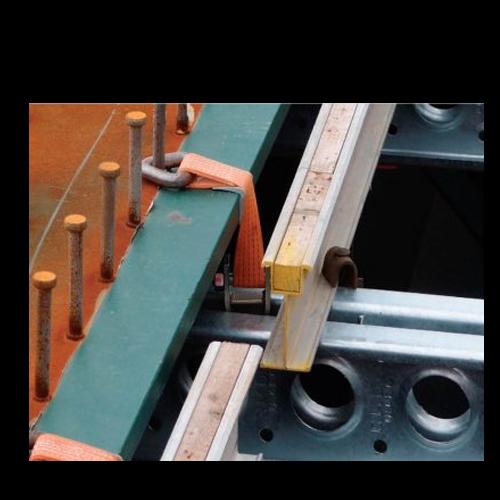 superficie del hormigón con una herramienta de corte en caliente.