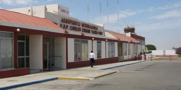 Ayacucho, Juliaca, Puerto Maldonado y Tacna. La concesión fue entregada a Aeropuertos Andinos del Perú S.A. por un período de 25 años.