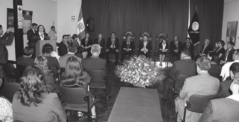 IMPLEMENTADOS POR LA CORTE DE PIURA En sesión solemne realizada en el Club Centro Piurano por el 143 aniversario de la Corte Superior de Justicia de Piura, el juez supremo Héctor Lama More, felicitó