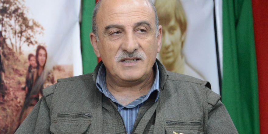 Duran Kalkan: La dictadura en Turquía caerá El representante del Partido de los Trabajadores del Kurdistán (PKK), Duran Kalkan, subrayó que 2017 será el año en que caerá la dictadura de Tayyip