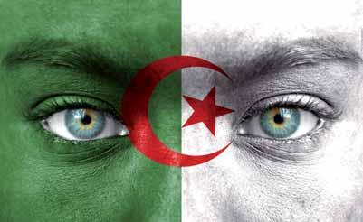 Cena autocenzúry v Alžírsku zastrašovania, ktoré stojí v ceste slobode prejavu. Moslimské zbratávanie egyptskej tlače Alžírsko prešlo od 90.