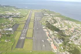 km) Aterrizaje de emergencia en la Base Aérea militar de Lajes en las Islas Azores A330-200