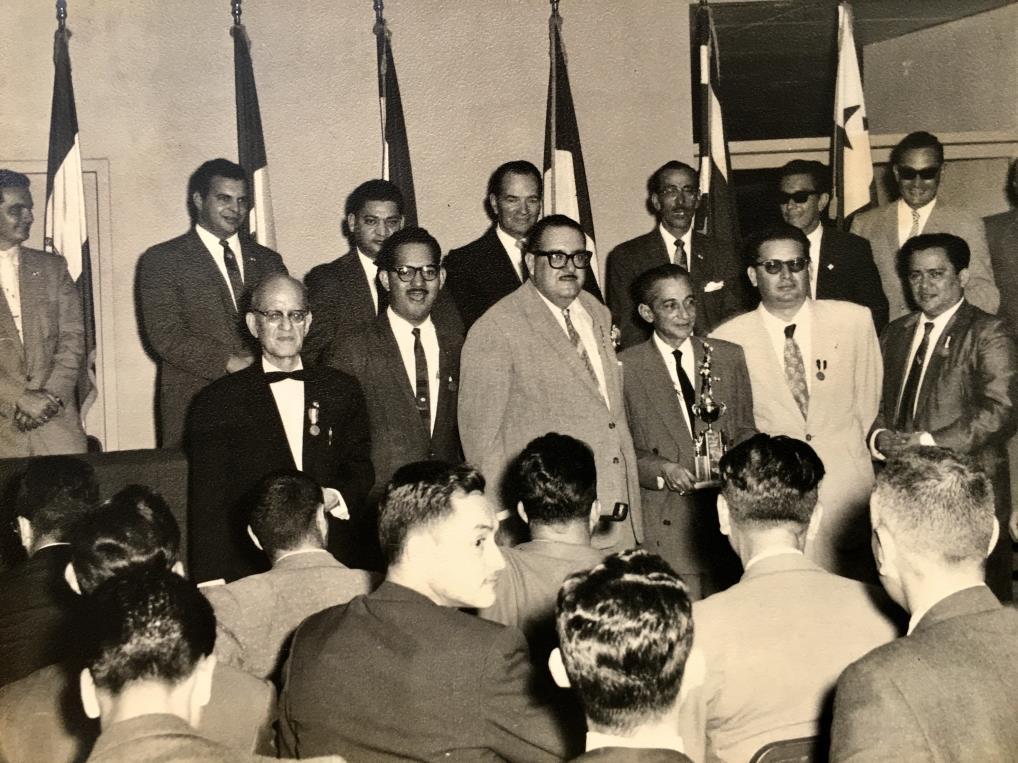 El equipo nicaragüense, campeón invicto del Campeonato Centroamericano y de Panamá. San Salvador, diciembre de 1959.