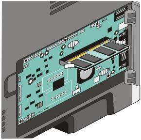 Configuración de la impresora adicional 20 4 Introduzca la tarjeta de memoria en el conector hasta que los pestillos encajen en su lugar. 5 Cierre la cubierta de la placa del sistema.