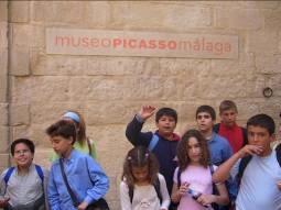 hace una salida a Málaga para visitar el museo y la casa