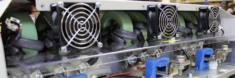 FILTRO dv/dt CON CLAMP INTEGRADO DE SERIE SD700 ofrece eficiencia mejorada gracias a su revolucionario control y genera el máximo ahorro en bombas, ventiladores, compresores, cintas transportadoras,