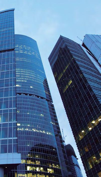 En cuanto al mercado de oficinas prime en Lima, al finalizar el tercer trimestre ingresaron al mercado 89,923 m 2 de oficinas útiles, representados por el inicio de operaciones de 5 nuevos edificios