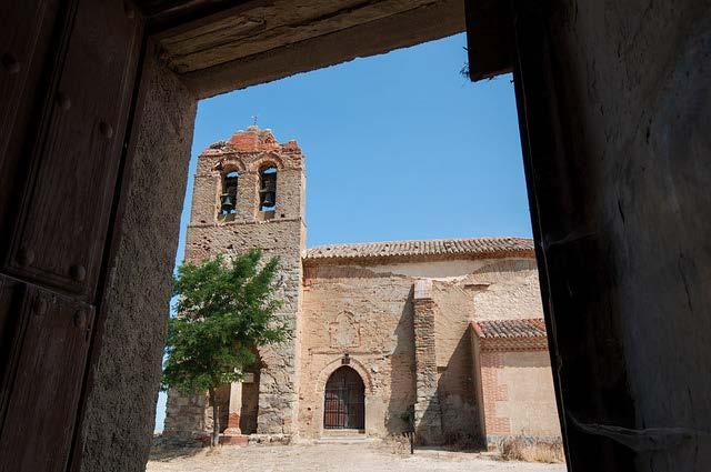 Nuestros Objetivos 3. El pueblo y su iglesia parroquial de San Martín.