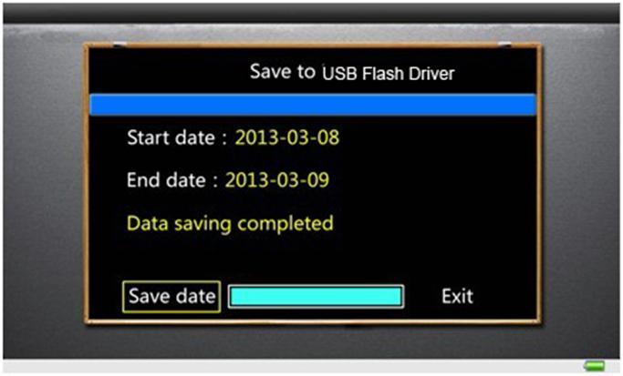 Pulse el mando giratorio para que el sistema de infusión guarde automáticamente los datos históricos del período establecido en la unidad flash.