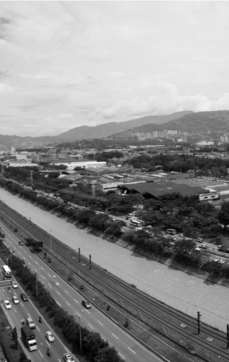 INTRODUCCIÓN Con el objetivo de aportar a la reflexión crítica sobre la oportunidad de renovación de los suelos aledaños al río Medellín, el Grupo Argos, con el acompañamiento técnico de Urbam,