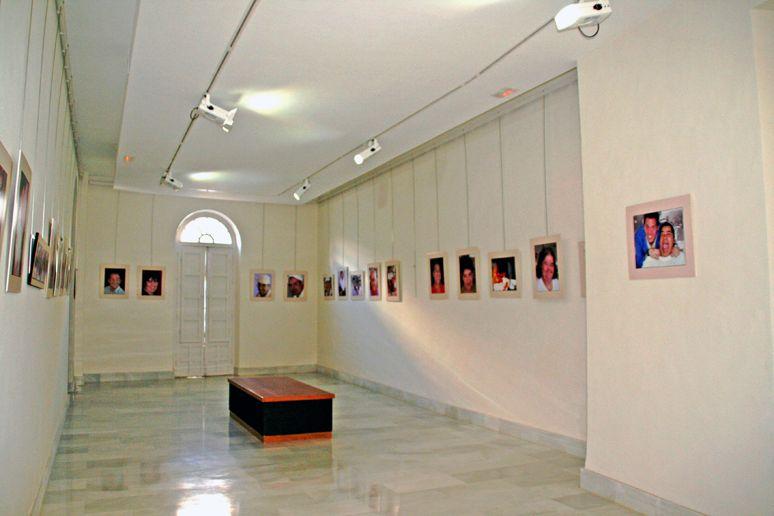 Sala 2 (Exposiciones temporales): espacio destinado a exposiciones monográficas con un claro objetivo dinamizador, pues sus contenidos variaran en función de los programas culturales anuales del