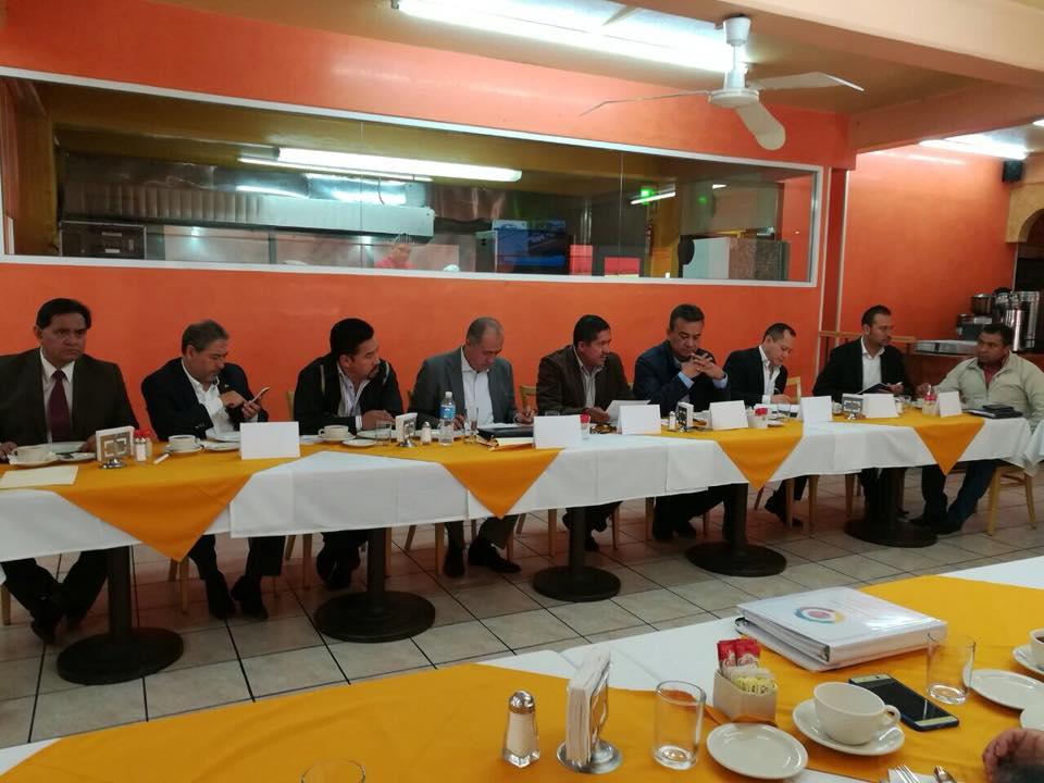 GIRA DE TRABAJO En reunión de trabajo con Presidentes Municipales,